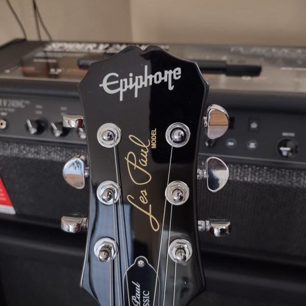 Les Paul Classic Quilt Top Transparent Red Quilt